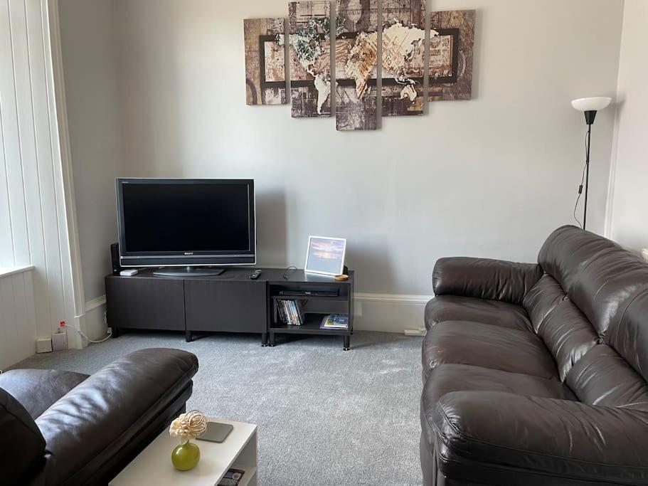 5 Minutes From Loch Lomond - Newly Renovated Ground Floor 1-Bed Flat Apartment Bonhill Ngoại thất bức ảnh