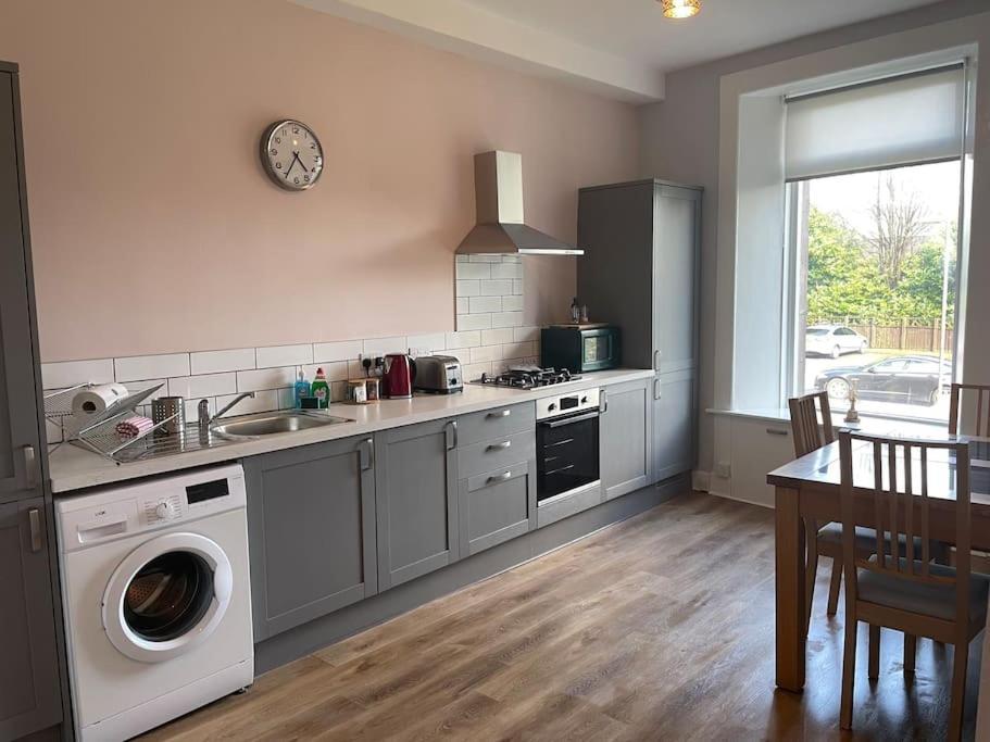 5 Minutes From Loch Lomond - Newly Renovated Ground Floor 1-Bed Flat Apartment Bonhill Ngoại thất bức ảnh